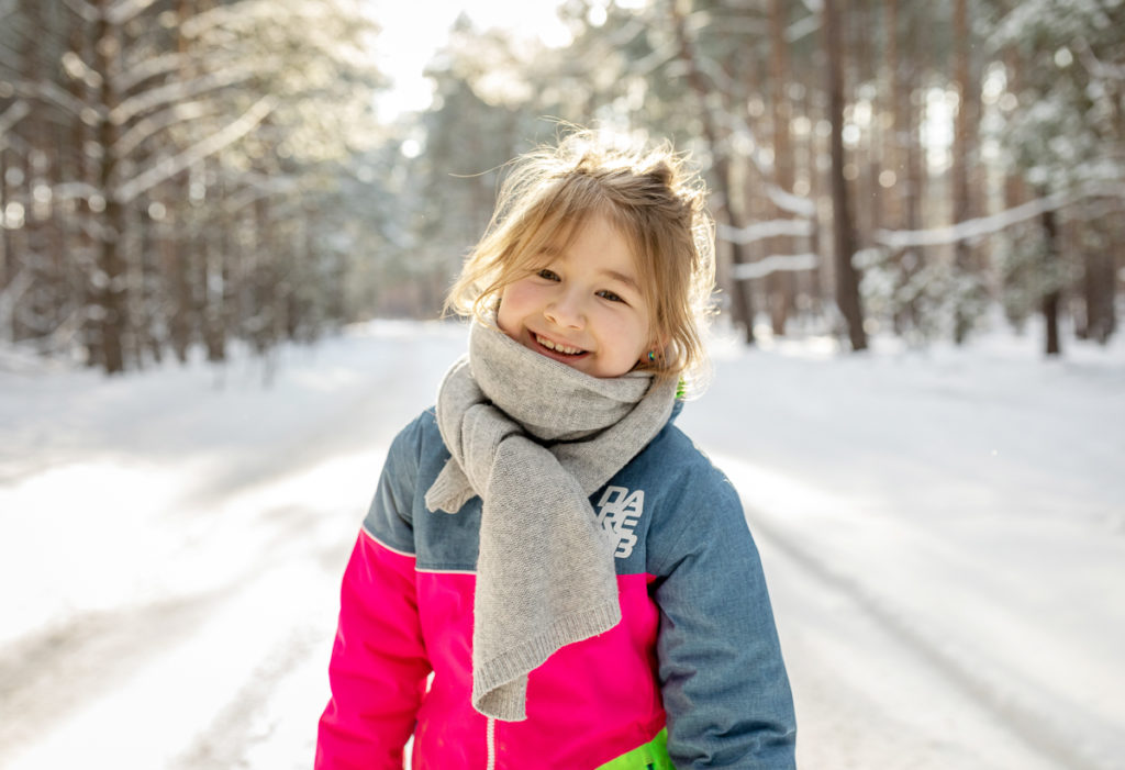 Coole Familienfotos im Winter Wonderland, Outdoor Familienshooting